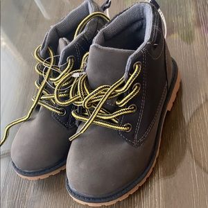 Oshkosh boots